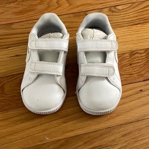 NIKE Toddler Court Royale Sneaker